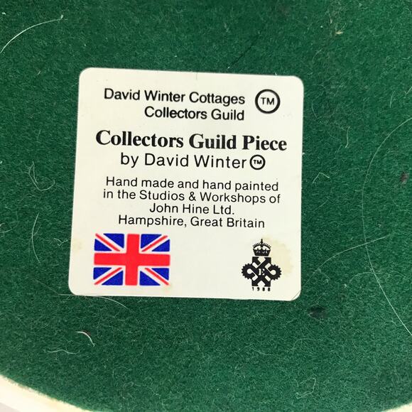 David Winter Cottages Collectors Guild UK Made 3D Ceramic Wall Hanging Plate - Picture 7 of 9